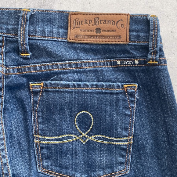 Lucky Brand Classic Fit Crop Dark Denim Jeans - Women’s Size: 10/30 - Picture 8 of 11